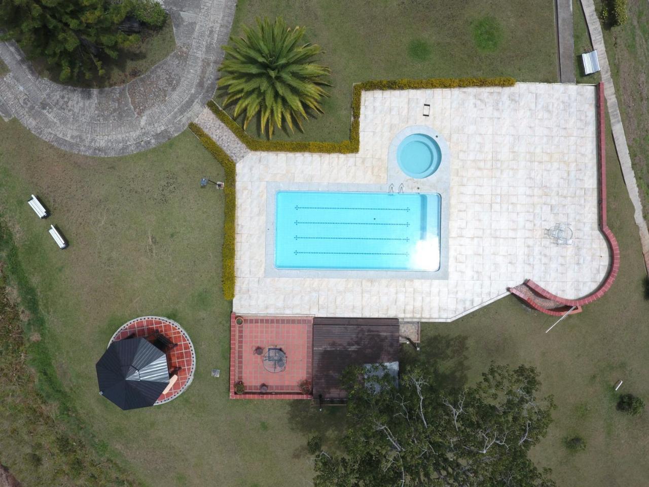 El Penol  Finca Casa Lomaゲストハウス エクステリア 写真